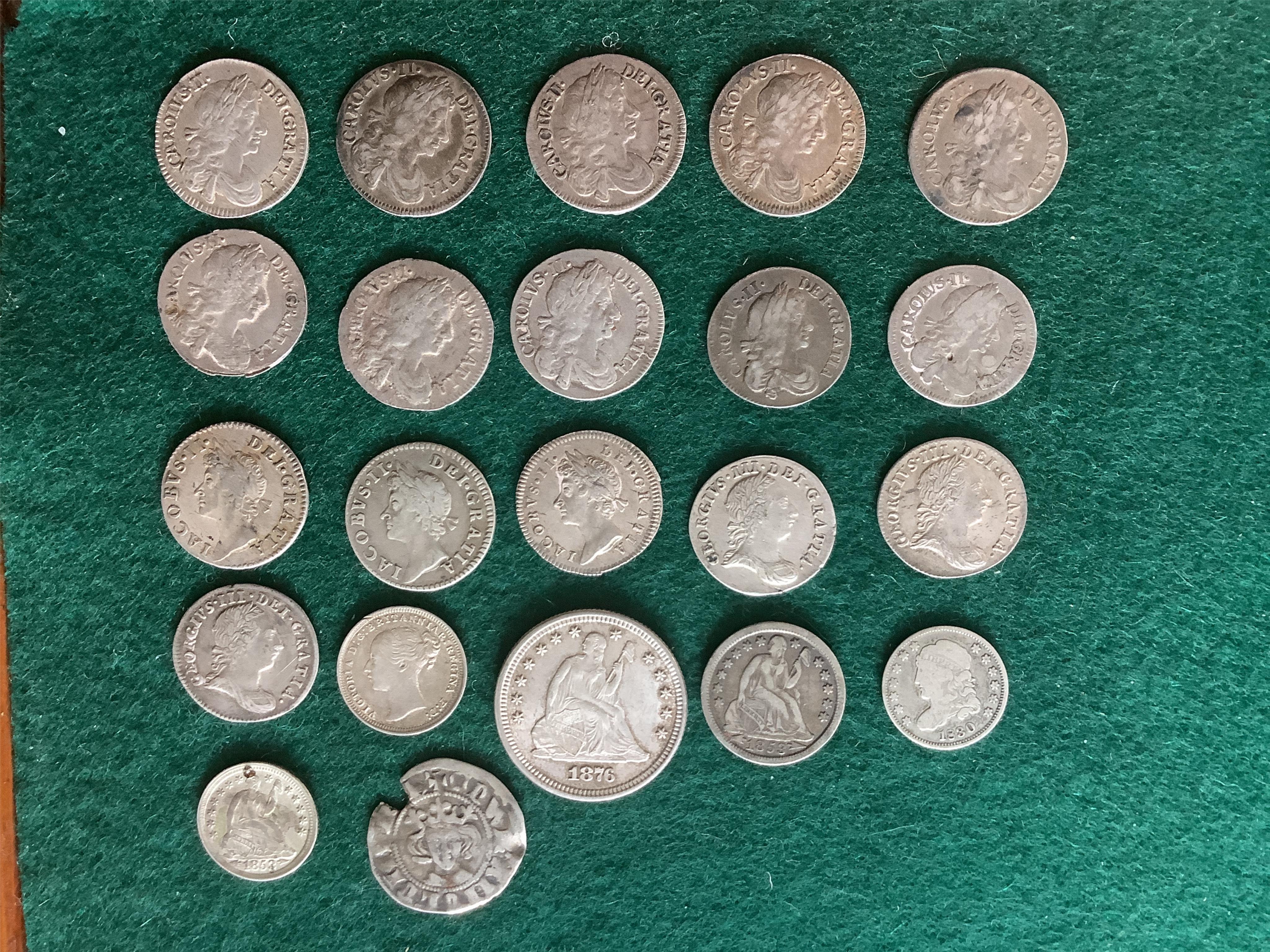 British silver coins, Charles II, 8 fourpence coins, 1679, 1680, 1684, fine or better, 2 threepence coins, 1678/9, James II (1685-88), 2 fourpence coins, 1686, fine or better, threepence, 1686, haymarking, otherwise abou